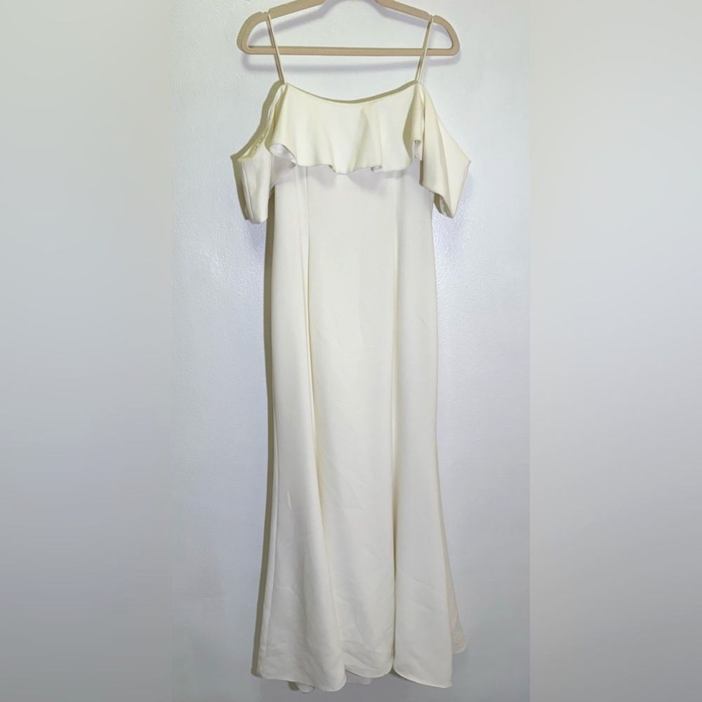 Eliza J - Off-White Off-the-Shoulder Ruffle Sleeves Maxi Dress Gown - size 12